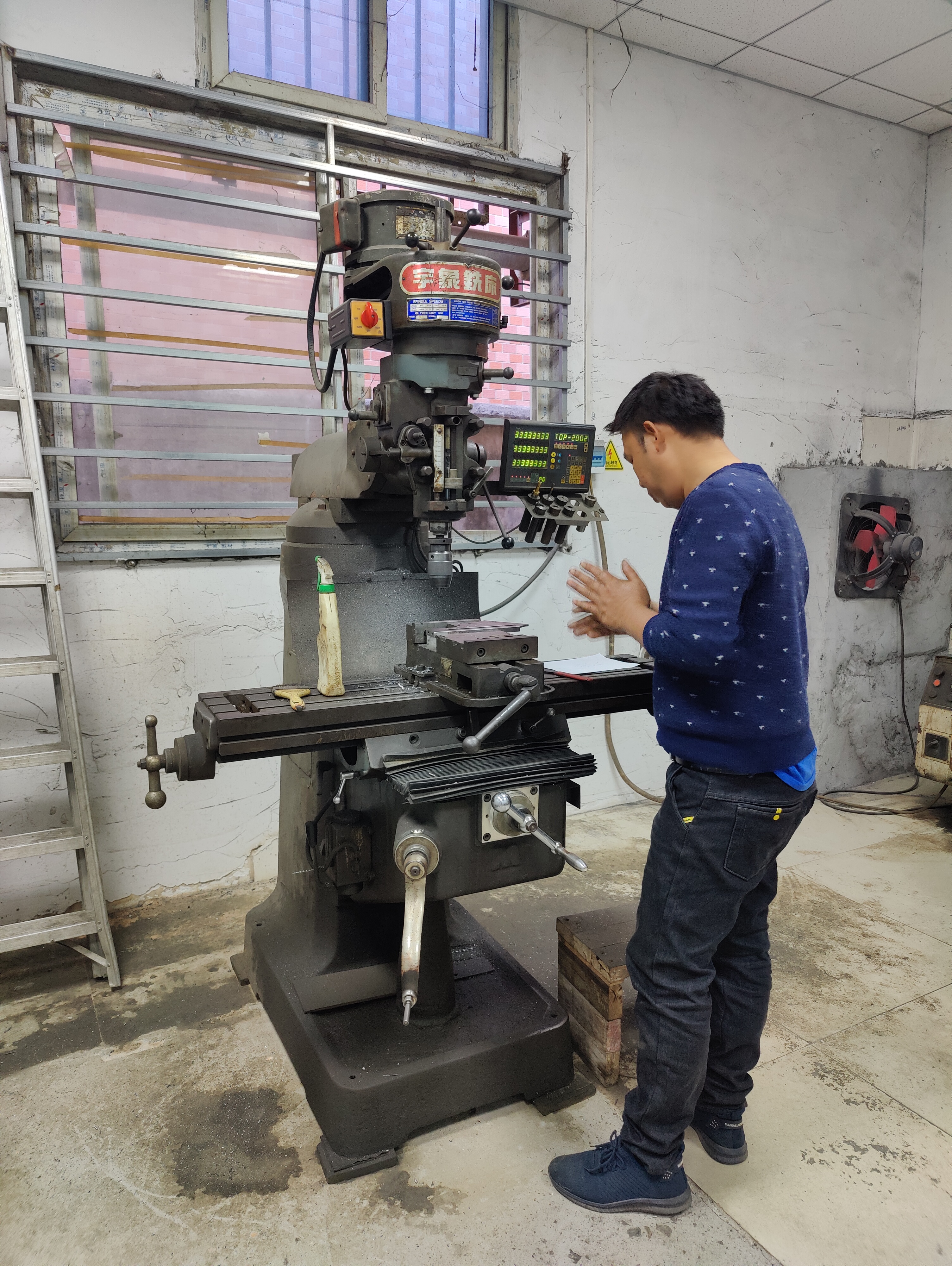Clasp Machines