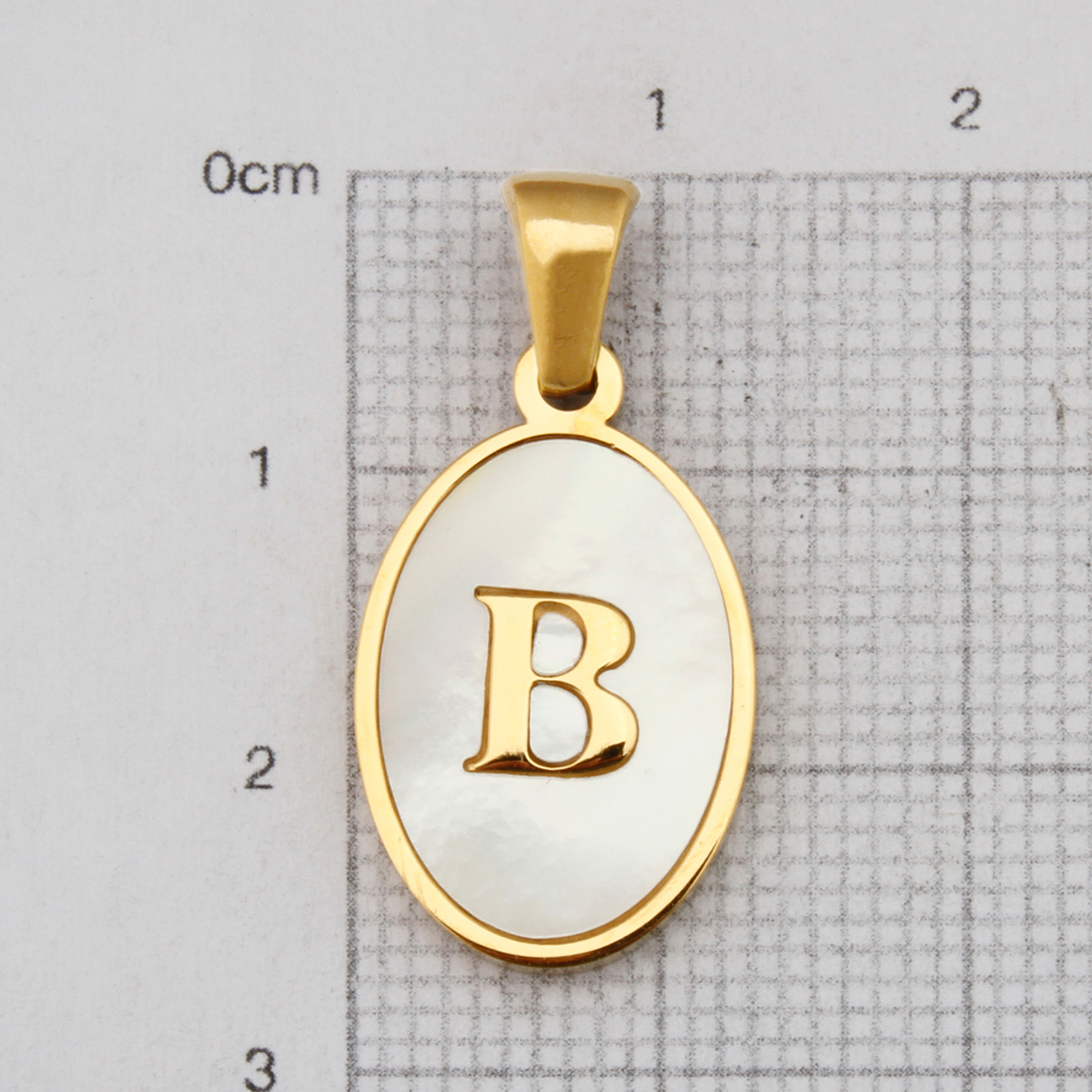 字母B吊坠