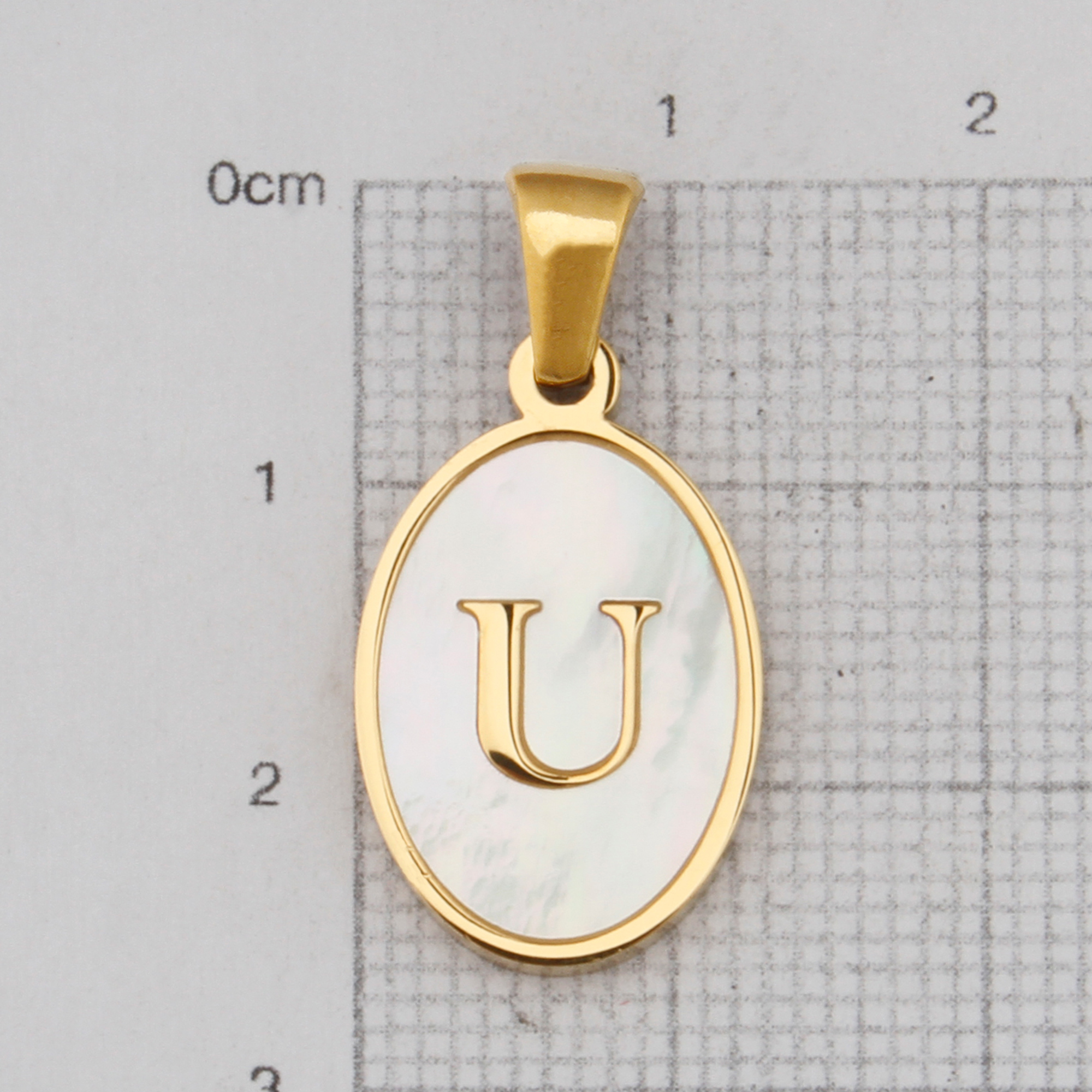 字母U吊坠