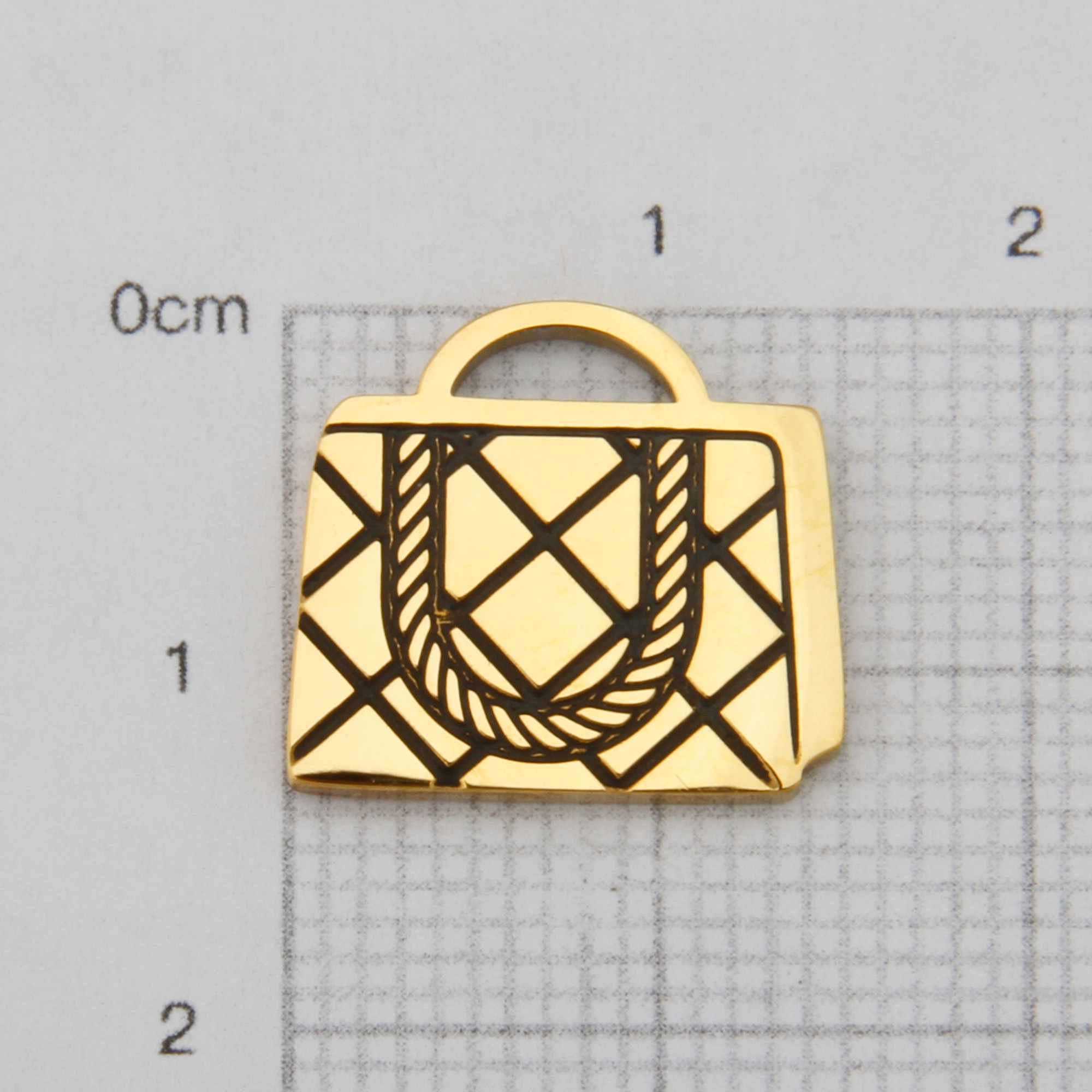 长度14.8mmx宽度13.6mmx厚度1.5mm