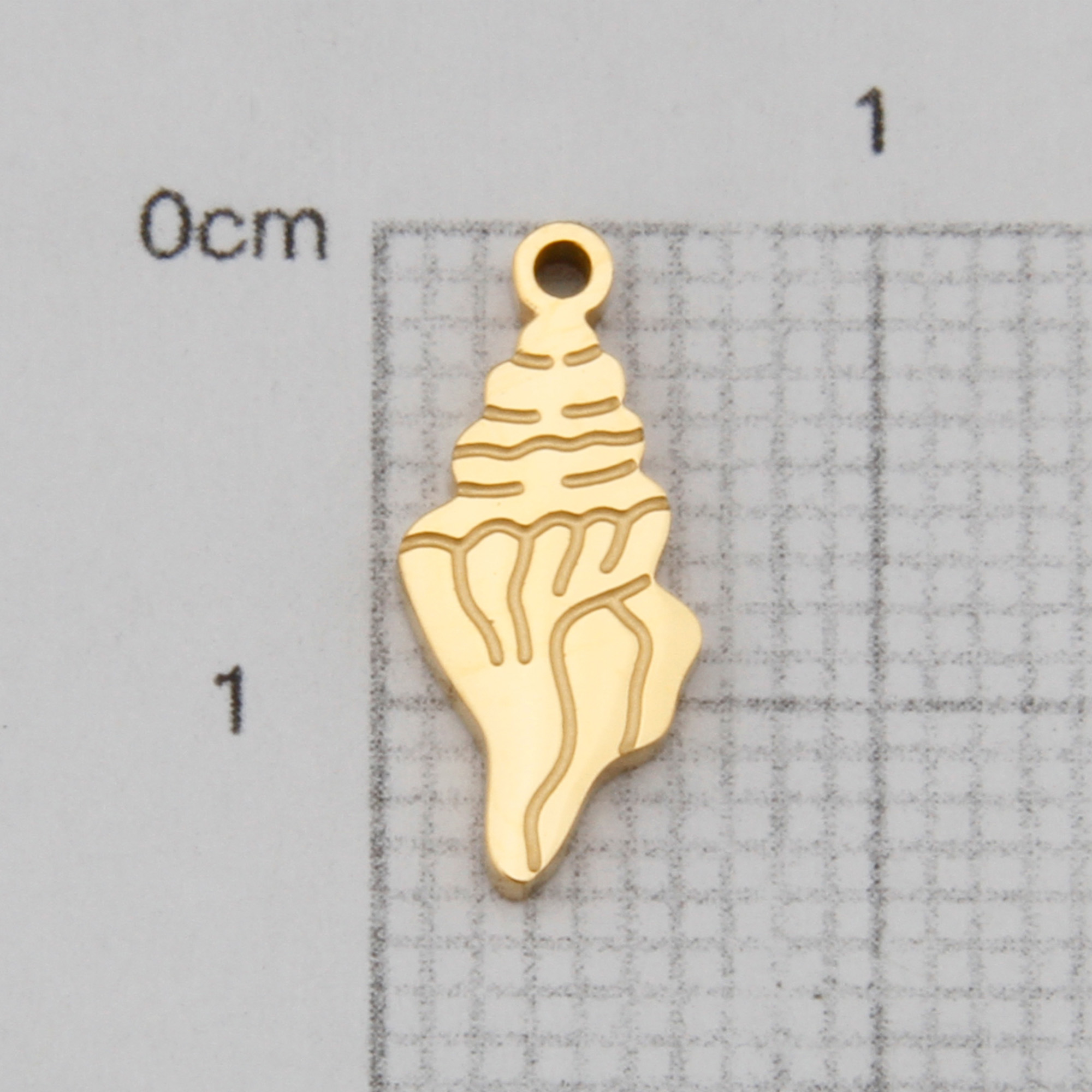 长度13.7mmx宽度5.6mmx厚度1.5mm