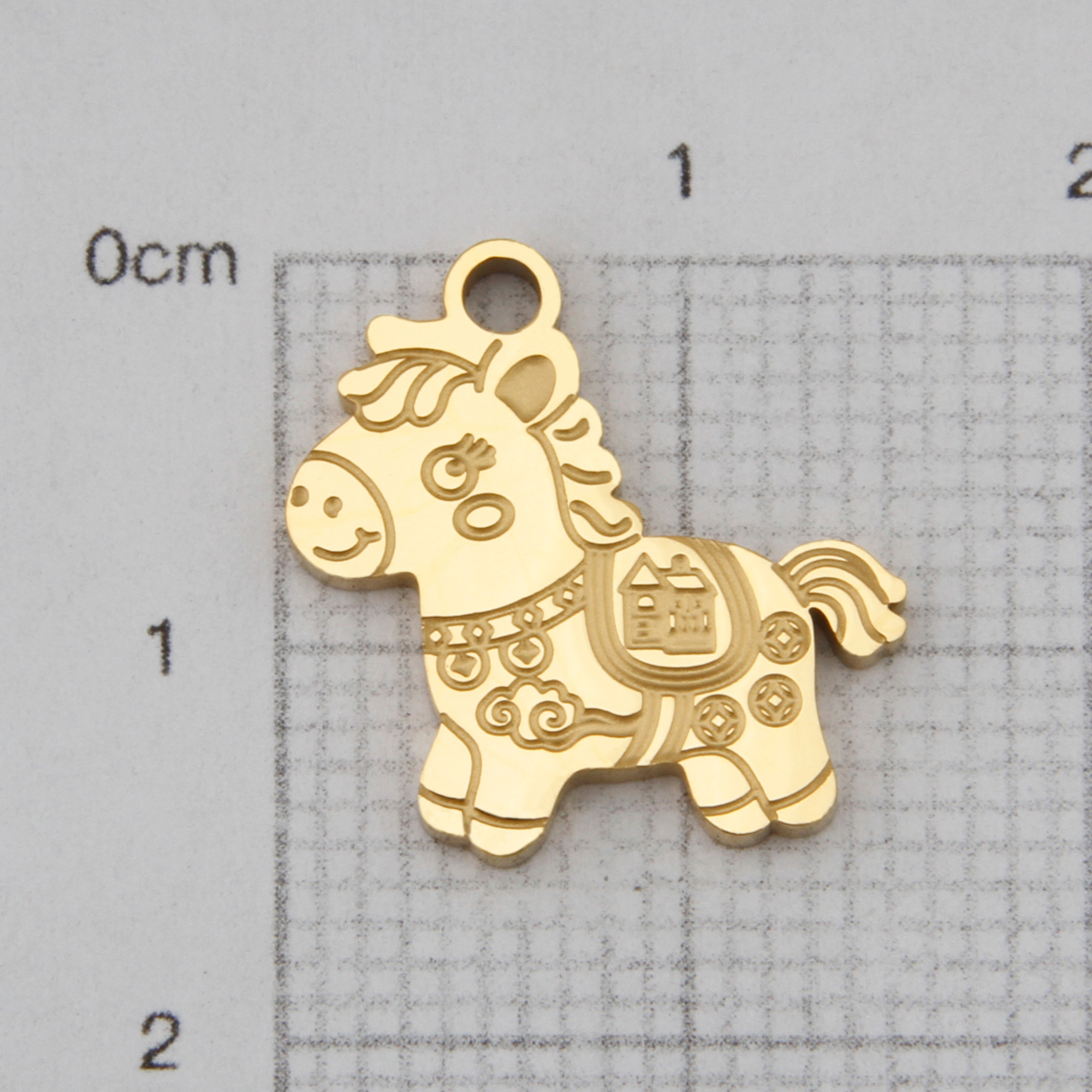 长度15.6mmx宽度15.5mmx厚度1.8mm