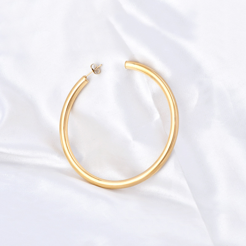 长7.41cmx宽7.15cmx线径0.5cm