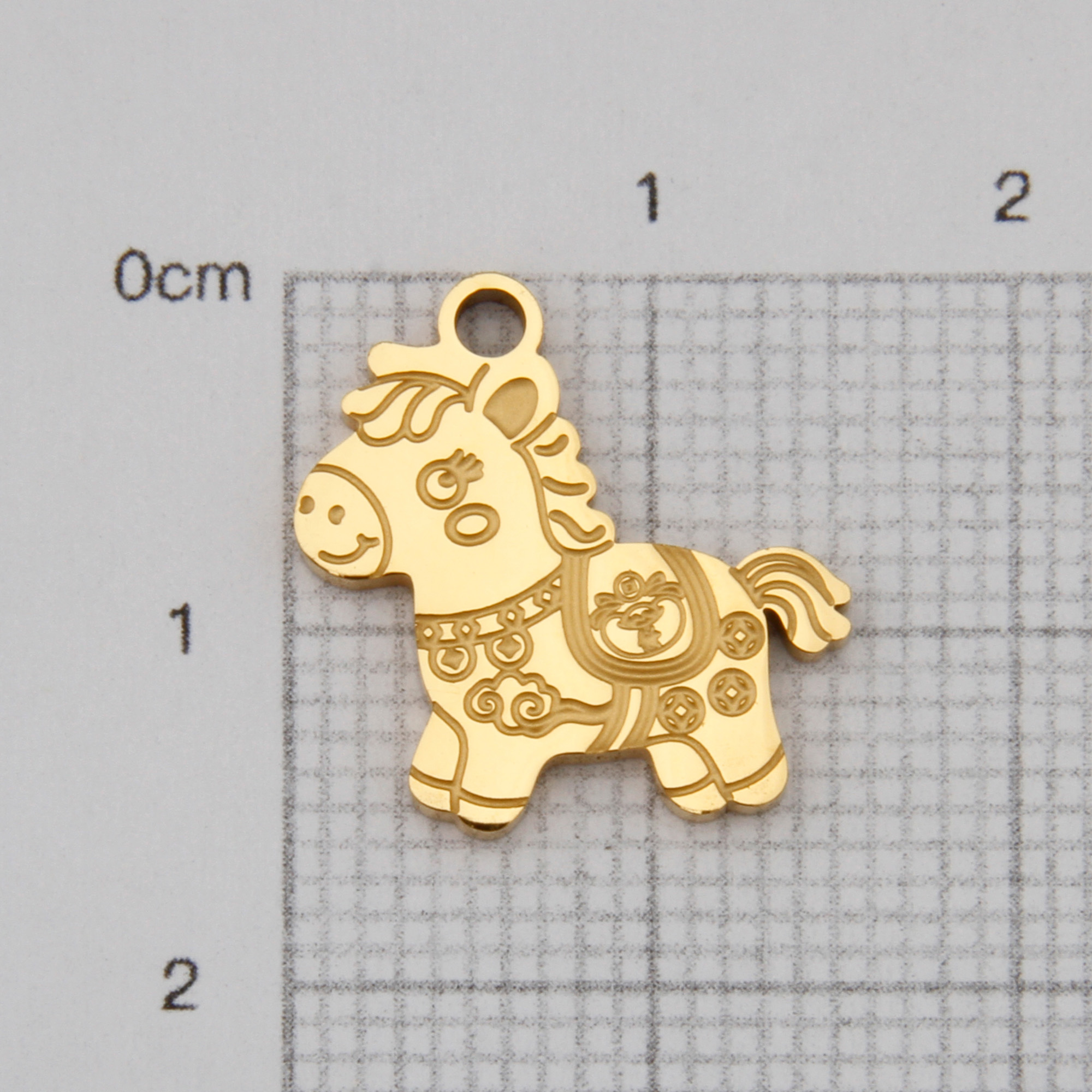 长度15.6mmx宽度15.5mmx厚度1.8mm