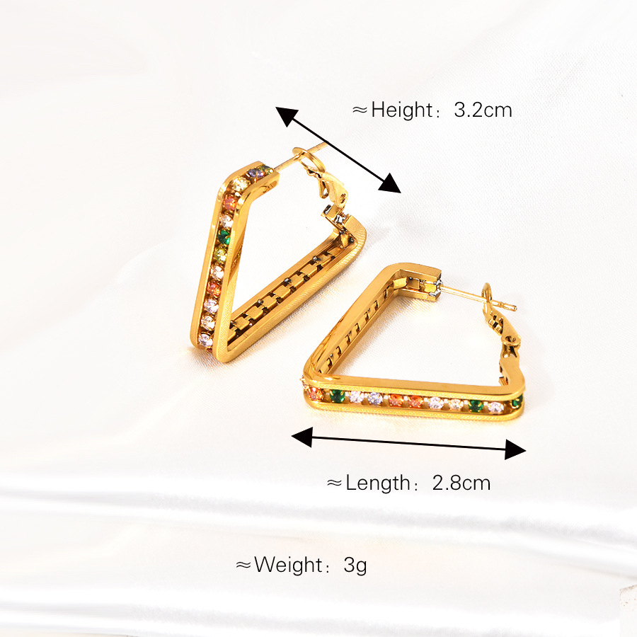 宽度2.8cmx长度3.2cm